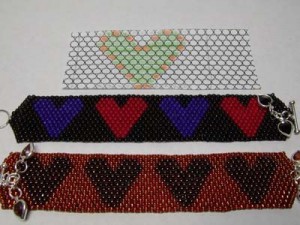 Picture of Brick Stitch Heart Bracelet Pattern