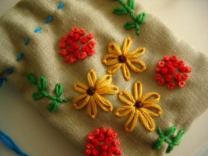 Lazy Daisy Embroidery Design