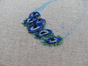 Pictures of Lazy Daisy Variation Stitch