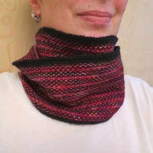 Linen Stitch Cowl Pictures