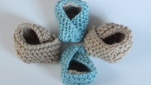 Easy Knit Baby Booties
