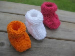Easy Knit Newborn Baby Booties Free