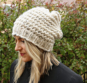Circular Loom Knitting Women’s Hat for Beginners