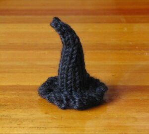 Free Knitted Witch Hat Pattern