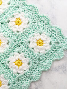 Daisy Granny Square Blanket