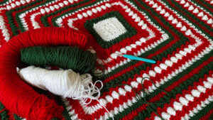 Easy Christmas Crochet Blanket