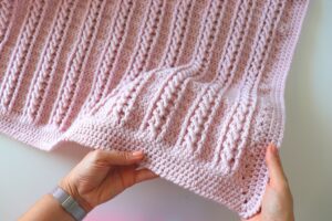 Easy Crochet Blanket Tutorial